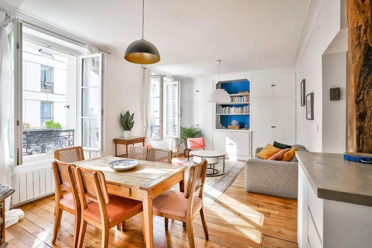 Spacieux Appart Vue Montmartre Paris