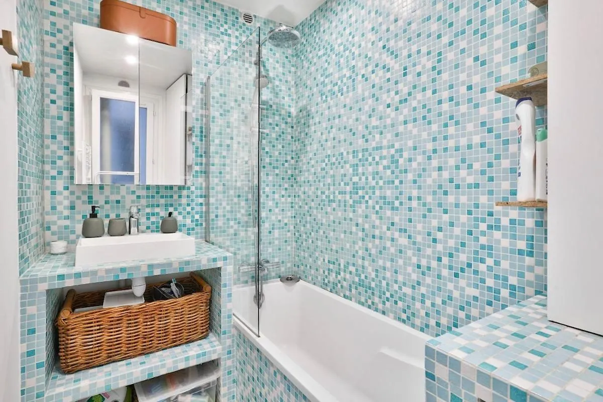 Spacieux Appart Vue Montmartre Paris Apartment
